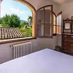 The Farmer's House With Swimming Pool
